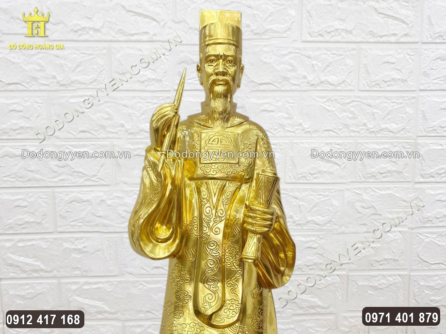 &Ocirc;ng được đ&uacute;c theo d&aacute;ng đứng uy nghi&ecirc;m